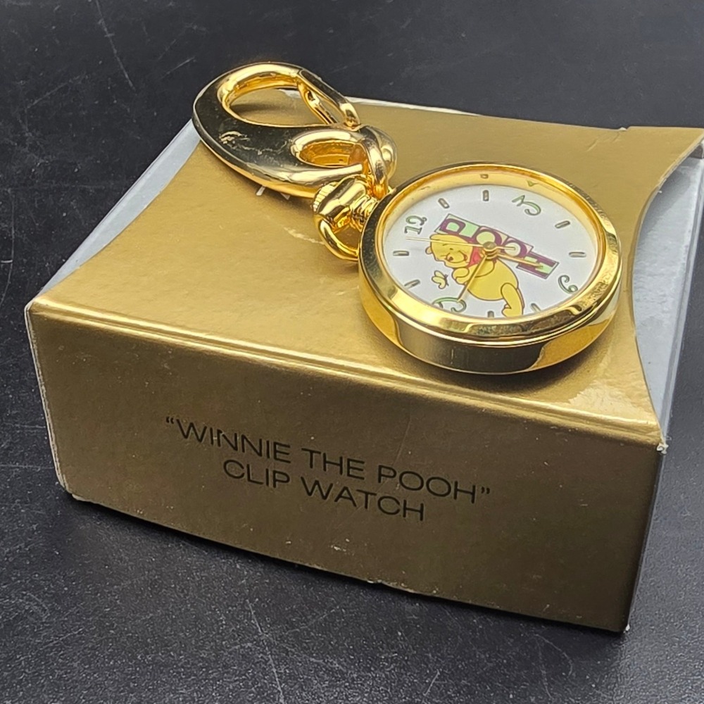 Avon Winnie The Pooh Keychain Watch In Box Quartz WORKS Working - Picture 2 of 8